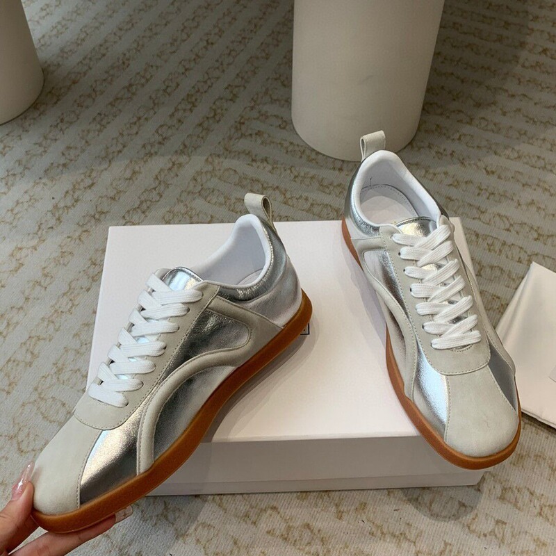 Spring and summer new round head flat retro training shoes 2024 new color matching soft breathable top version casual leather shoes Spring and summer new round head flat retro training shoes 2024 new color matching soft breathable top version casual leather shoes