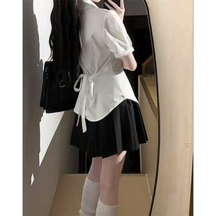�Ʒ����������r��Ů��ȹ���ļ��WԺ�L��ϵУ���и�ȹ���b