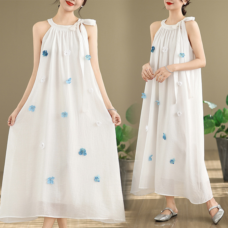 Three-Dimensional Flower Sleeveless Halter Dress For Women's Spring French Style Loose Belly Covering Blue Halter Long D_ecoleips.com