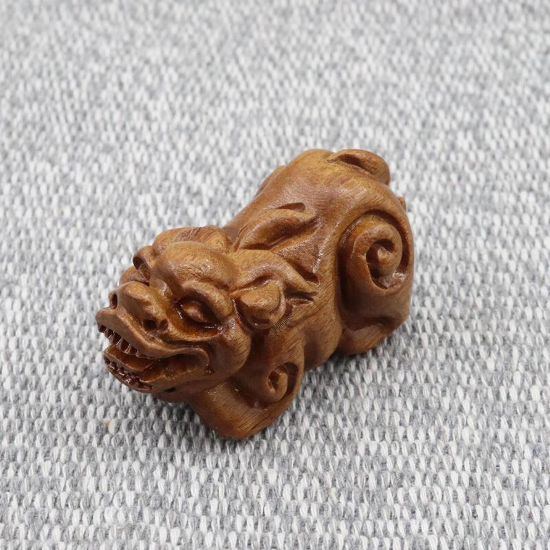 白酸の枝の木の彫刻の取っ手の件の木のペンダントの十二生肖の文は取っ手の赤い木の工芸品の置物の卸売りをします。|undefined
