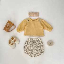 2024春季新款婴幼儿0-3岁女宝宝双皱棉上衣+碎花印花裤子2件套装