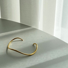 鈦鋼鍍金設計莫比烏斯曲線環繞手鐲個性冷淡風女禮物