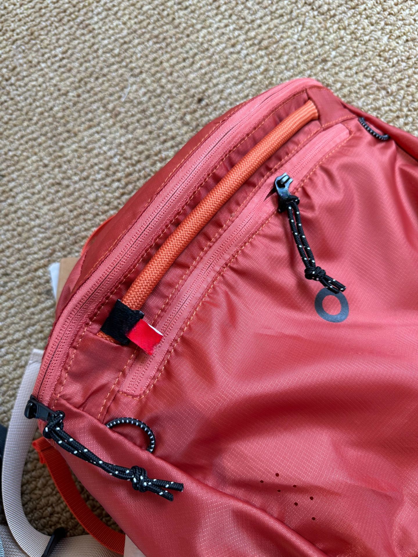 Japanischer leichter Outdoor-Sport-Wanderrucksack mit großem Fassungsvermögen, Reise-Rucksack, leicht, wasserdicht, Nylon-Fahrradrucksack