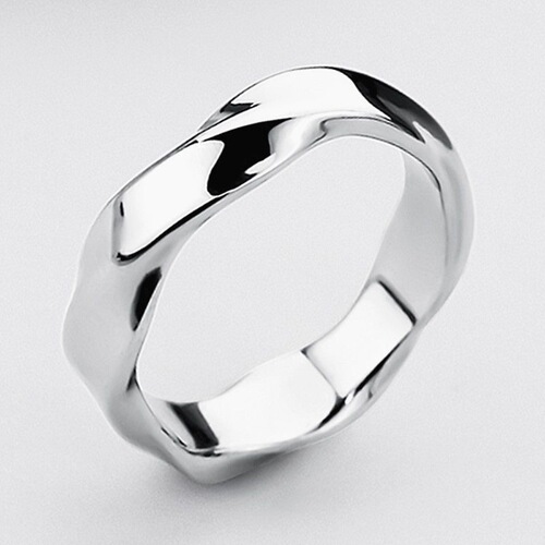 Möbius ring, trendy men's single ring, retro personalized anti-fading titanium steel ring, men's and women's couple ring