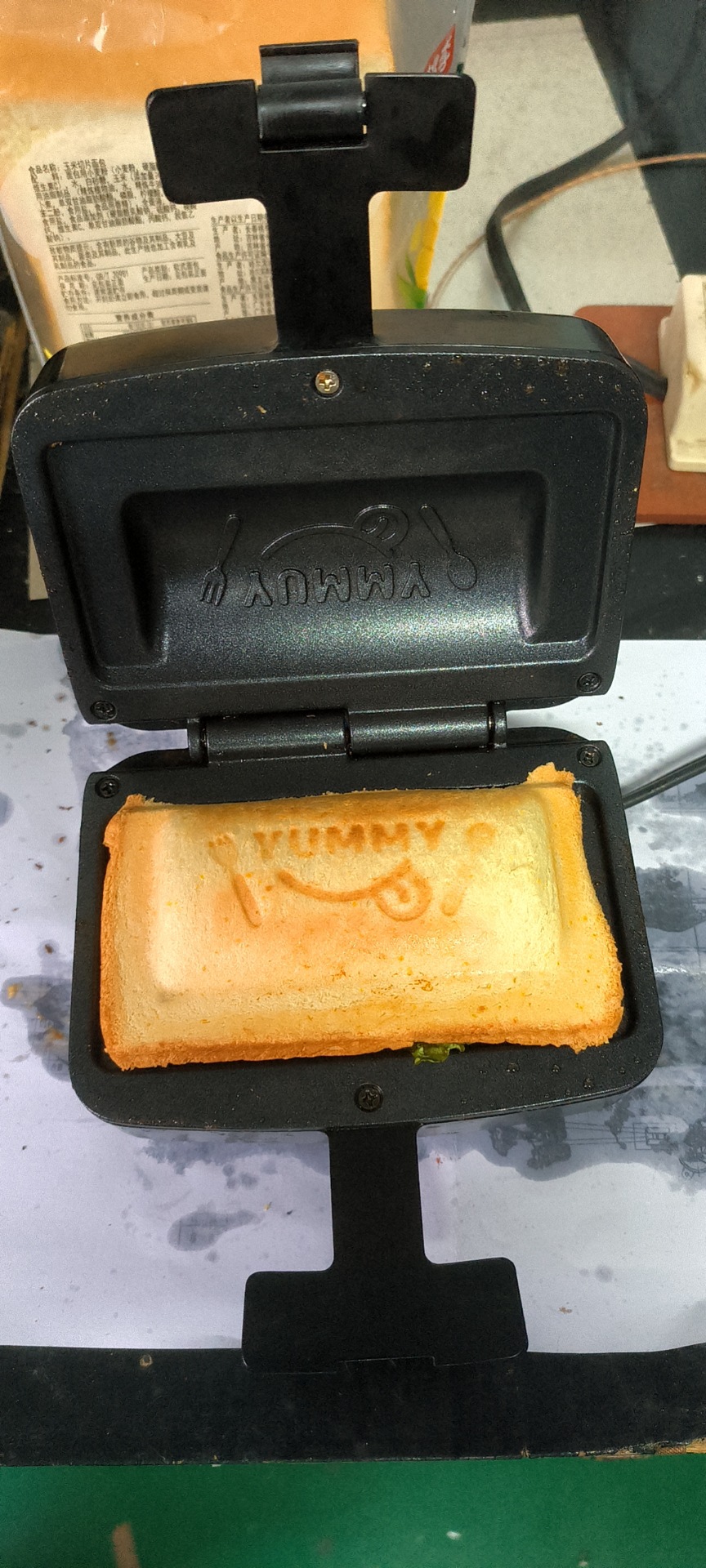 Sandwich Maker Image 11