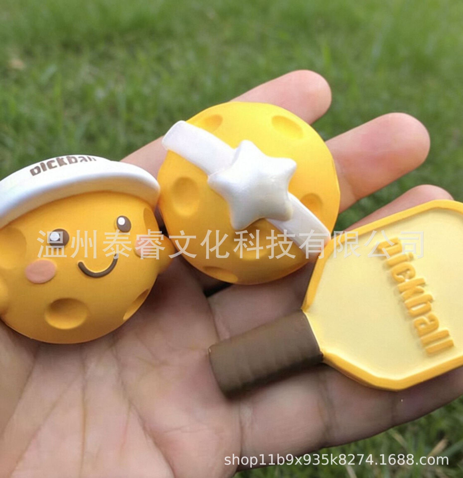 New creative car air freshener pickleball pendant car air vent decoration for girls, new car accessory