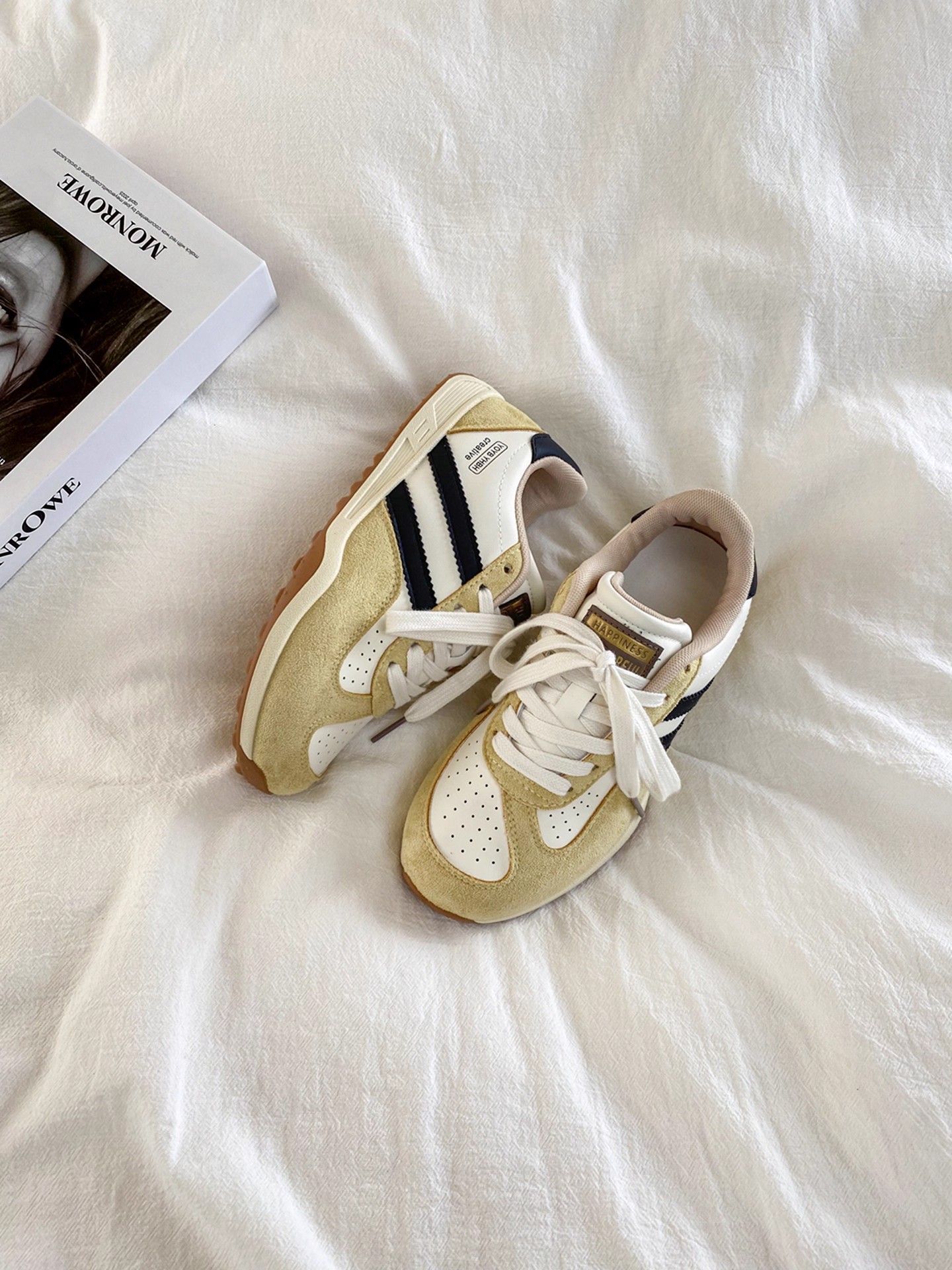 2026 nuevo nicho de diseño de zapatos de entrenamiento para estudiantes dulce de moda casual zapatos bajos zapatos blancos