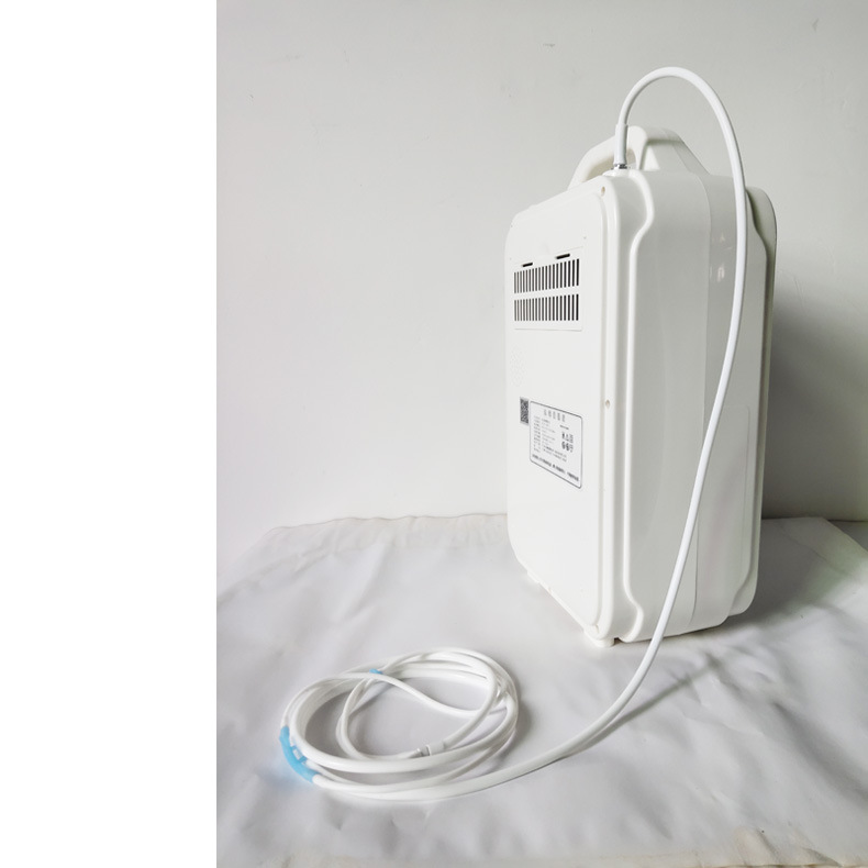 Oxygen booster car air purifier oxygen generator car negative ion aromatherapy humidifier spray mini oxygen bar