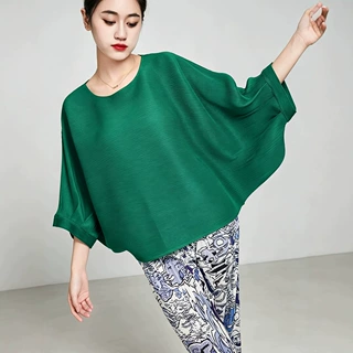 三宅大码女装夏季褶皱上衣女显瘦蝙蝠袖套头衫外贸宽松t恤女款