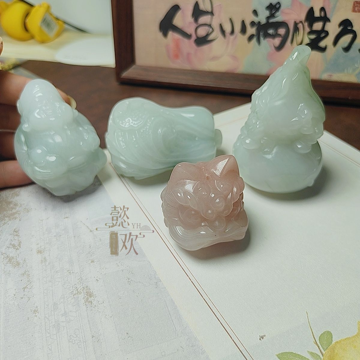 新疆天山翠天然玉石醒狮葫芦摆件财神寿星手把件翡翠色白菜小摆件