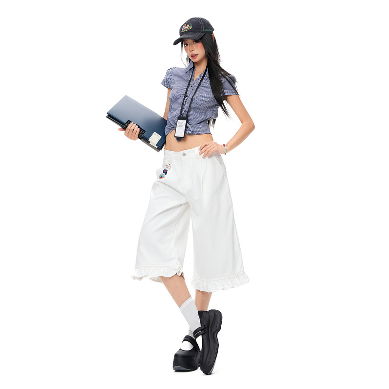 Spring/Summer [New Arrival] Casual 2026 Summer | Ruffled Denim Capri Pants Low-Waist Shorts with a Flared Design