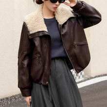 羊羔毛翻领加绒加厚皮衣外套女2025秋冬时尚宽松保暖机车PU皮夹克