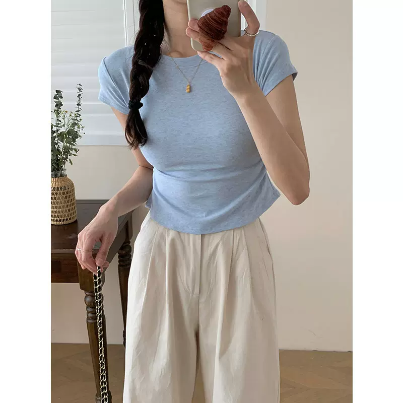 盐系小个子正肩显瘦女夏多巴胺穿搭修身显瘦设计感纯色圆领上衣