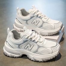 ��������ϵ�Ь�W��͸������r�аٴ���Ь�͹��\�����eЬ��H��Ь