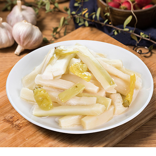 One-piece instant bamboo shoot snack with spicy pickled bamboo shoots, small packaging, popular leisure snack, ready to eat after opening, fresh mountain pepper, wholesale