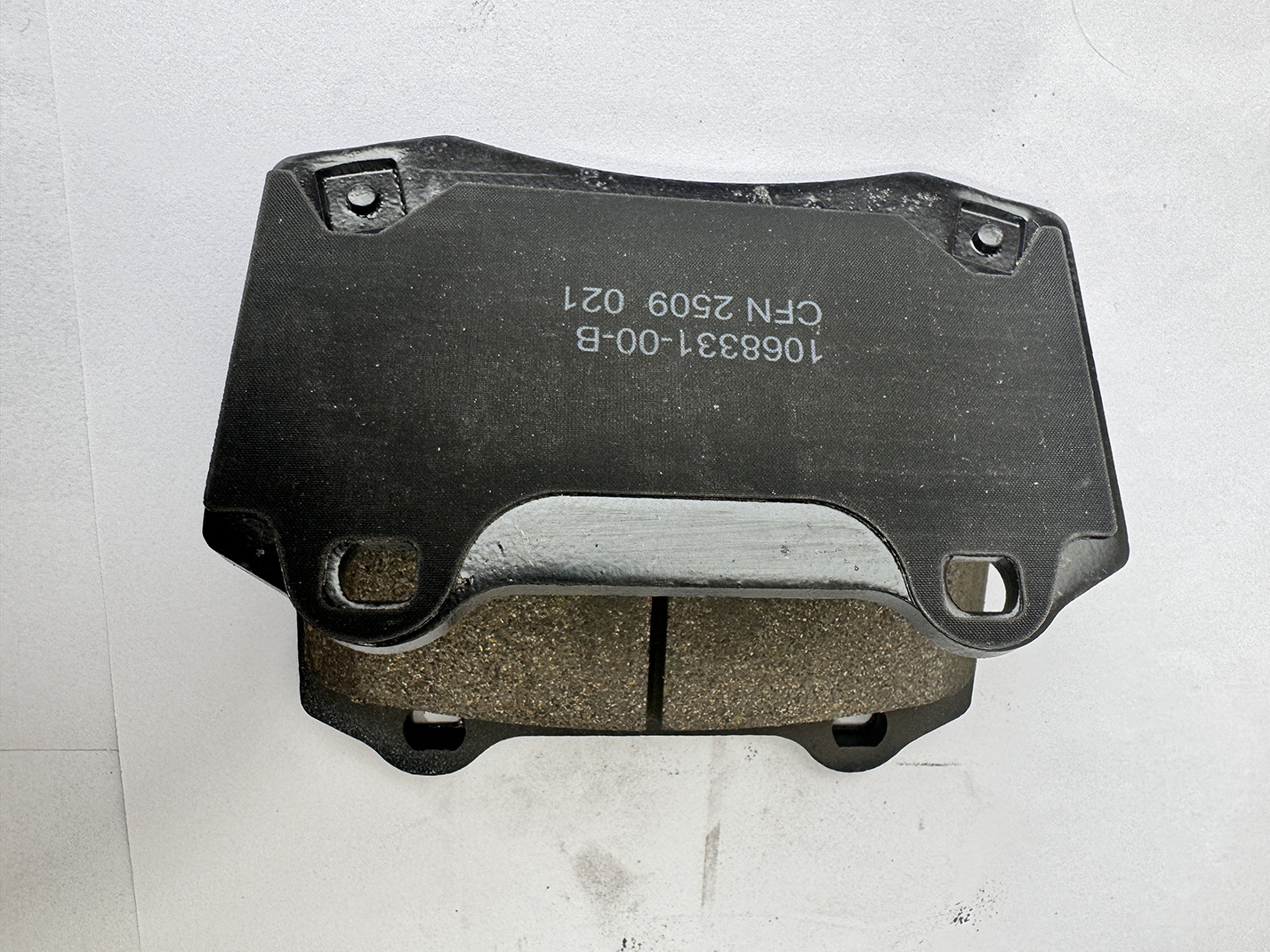 1068331‑00‑B Tesla Model S Model X rear brake pads rear wheel brake pads