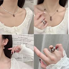 甜酷滴油镶钻小熊吊坠珍珠项链小众耳环戒指锁骨套装2025年新款