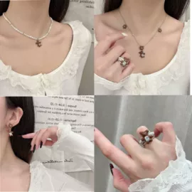 项链;耳环;戒指