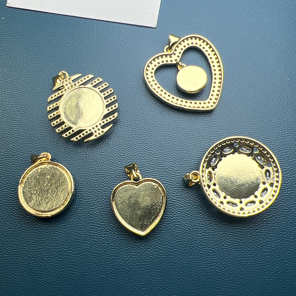 8g Weight Pendant Jewelry Making Type Shell, Zircon Inlay Material DIY Jewelry Accessories Classification 1 Piece Quantity Copper Material Eye Pattern Plating Design Simple Style Style 1 Piece Copper Shell Zircon Eye Pendant 1