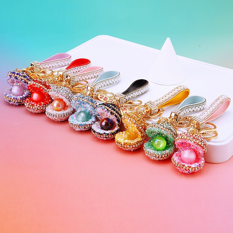 Marine keychain pearl