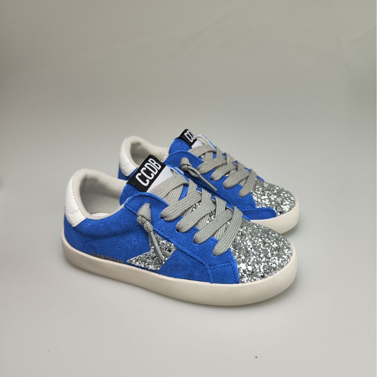 1022 Automne Nouvelle Planche À Étoiles Pour Enfants Édition Coréenne Mode Paillettes Filles Décontractées À Semelle Souple Petites Chaussures Sale_voghion.com