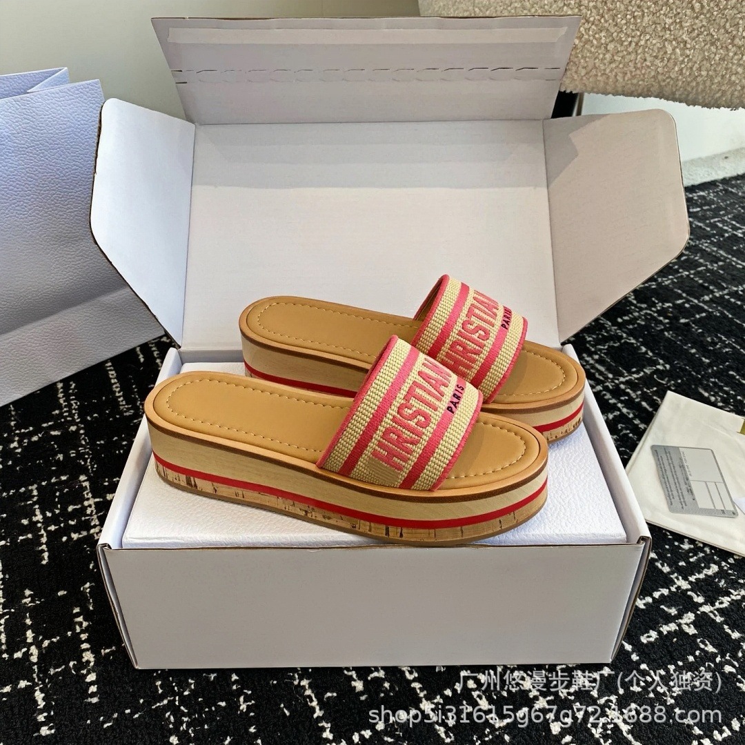 D letras zapatillas para mujeres de verano 2026 cuerdas de cáñamo casuales de fondo grueso versátil altura de playa zapatillas frías