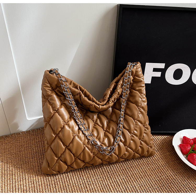 Große Gesteppte Tragetasche Für Damen Geräumige Lingge Schultertasche_voghion.com