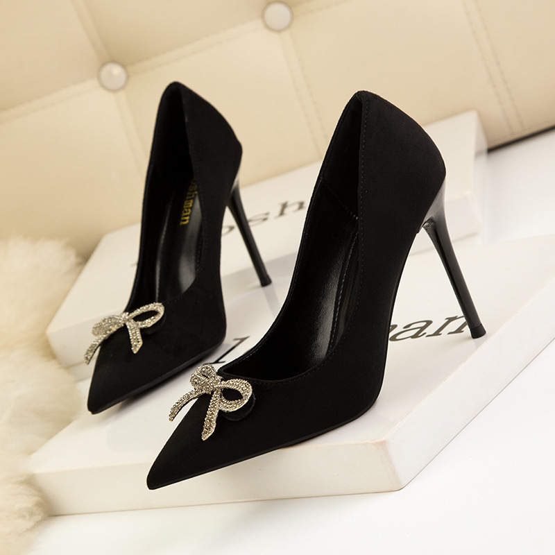 Chaussures à talons hauts tendance pour femmes, talons fins, talons hauts, bouche peu profonde, tête pointue, nœud en diamant, chaussures simples_voghion.com