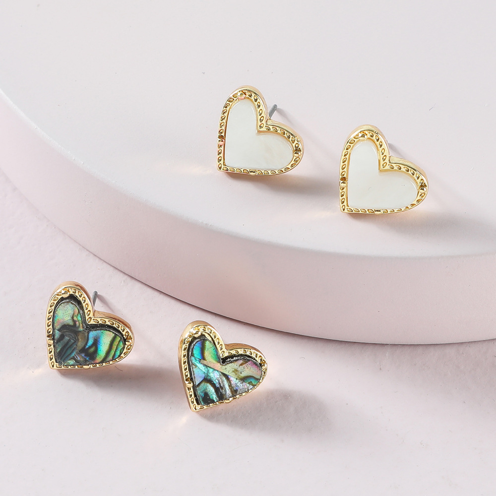 Fashion Simple Peach Heart-shaped Abalone Shell Earrings display picture 1