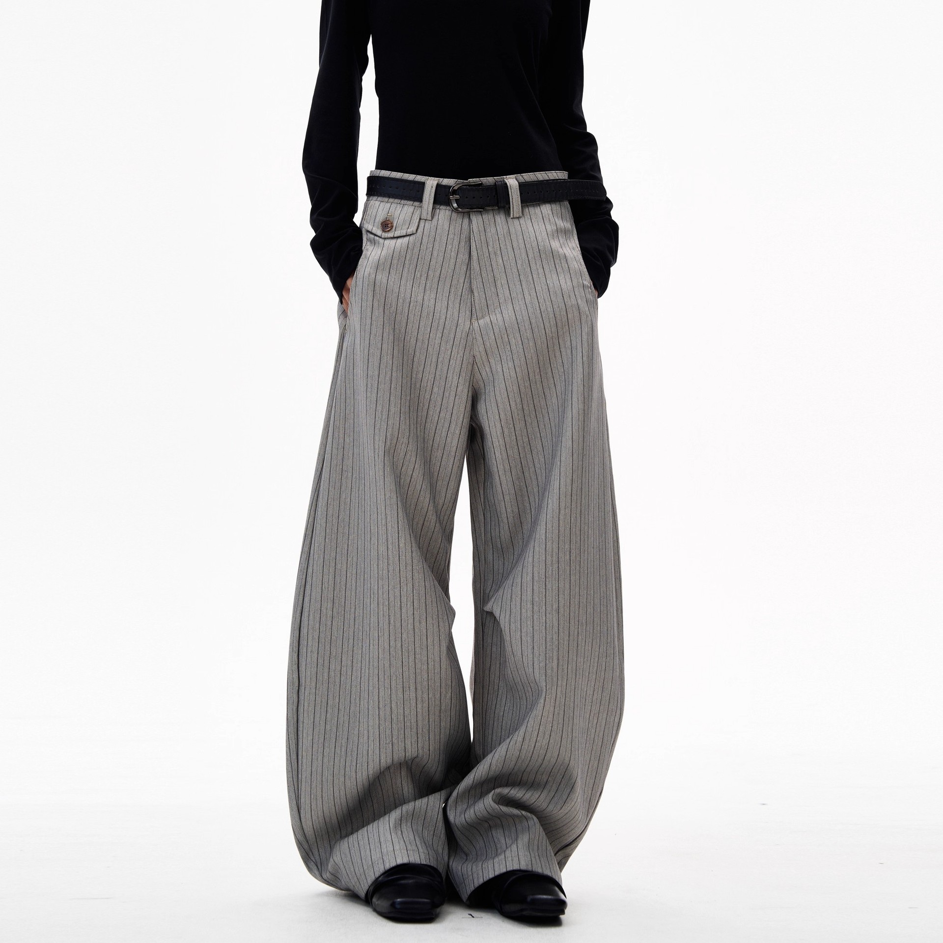 American style old money style design with striped trousers for men and women, loose pants with a hanging feel, curved knife casual suit pants for couples
