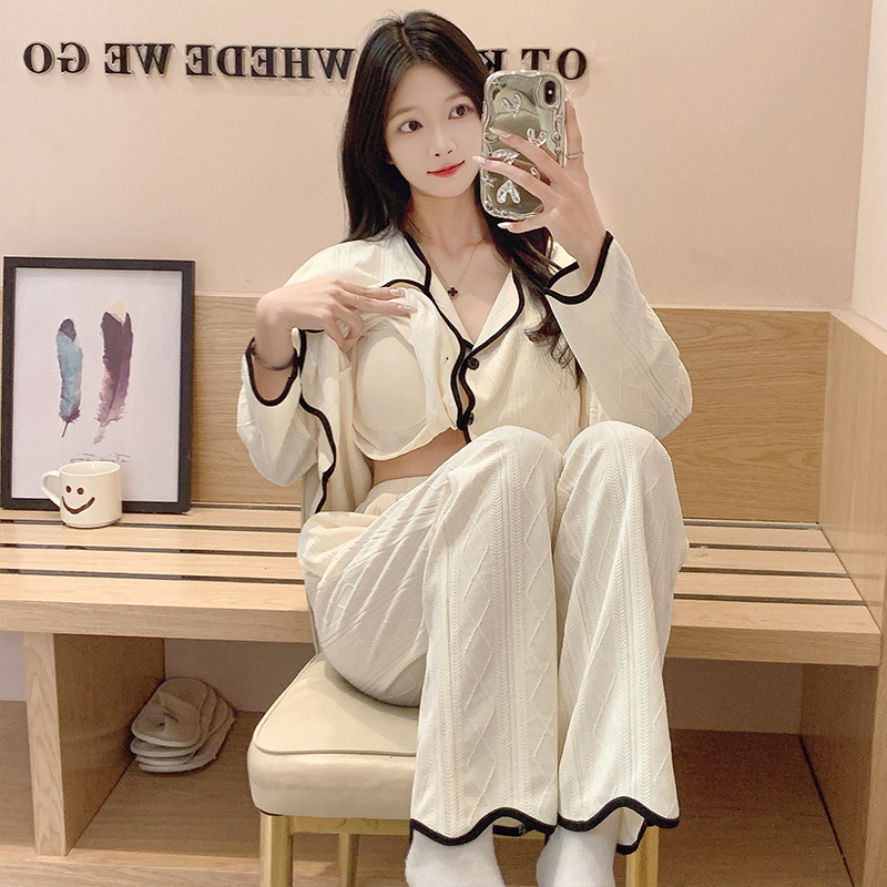 가슴 패드가 달린 INS 스타일 잠옷 여성의 봄과 가을 단색 긴 소매 바지 한국 스타일 느슨한 인터넷 트렌디 한 하이 엔드 스타일 홈 옷