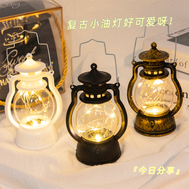 Christmas retro small oil lamp electronic candle lamp creative pony lamp LED luminous gift ornaments decorative supplies