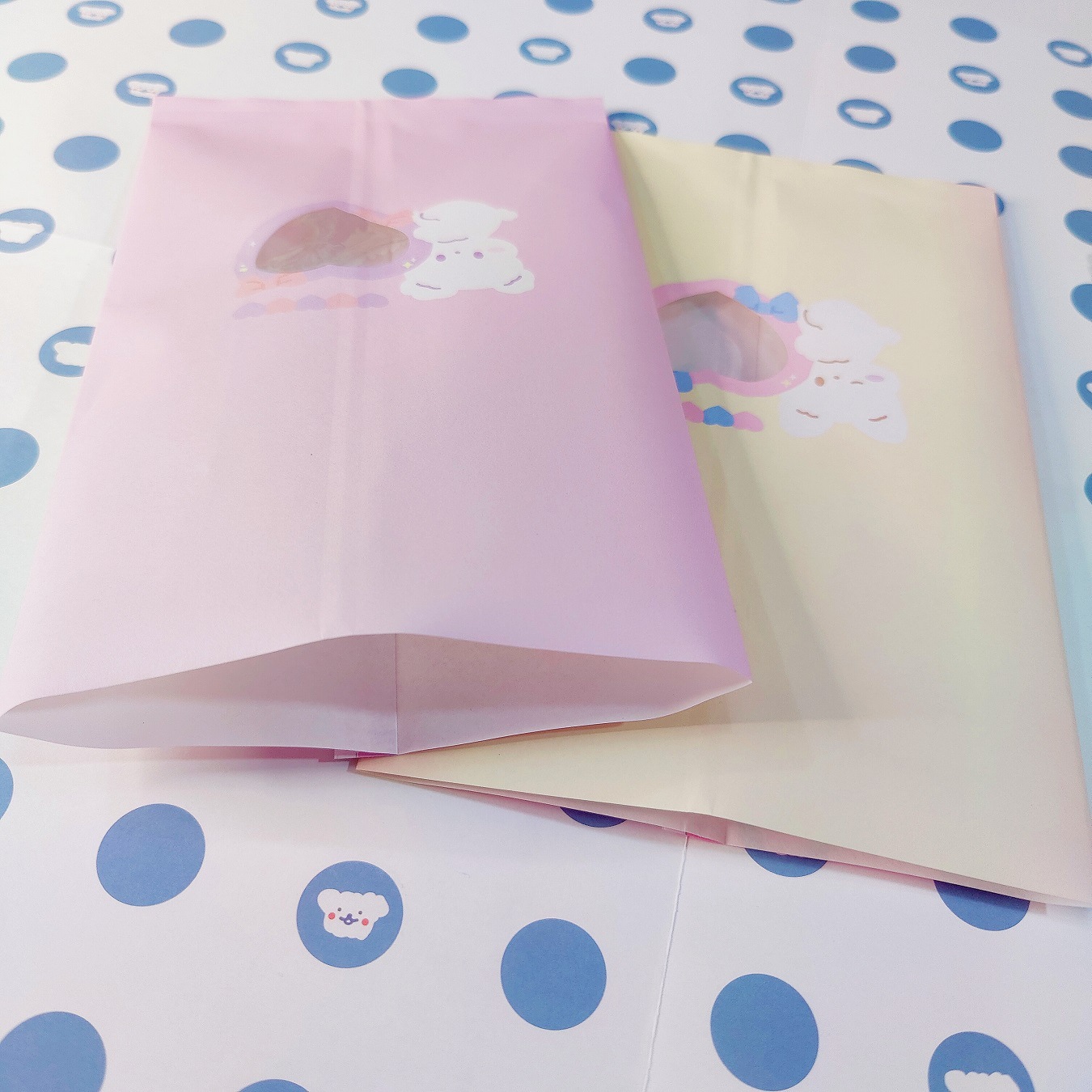 Japonés y coreano ins estilo lindo Internet celebridad FLO conejo bolsa de papel regalo joyería bolsa de embalaje foto accesorios de almacenamiento de papel