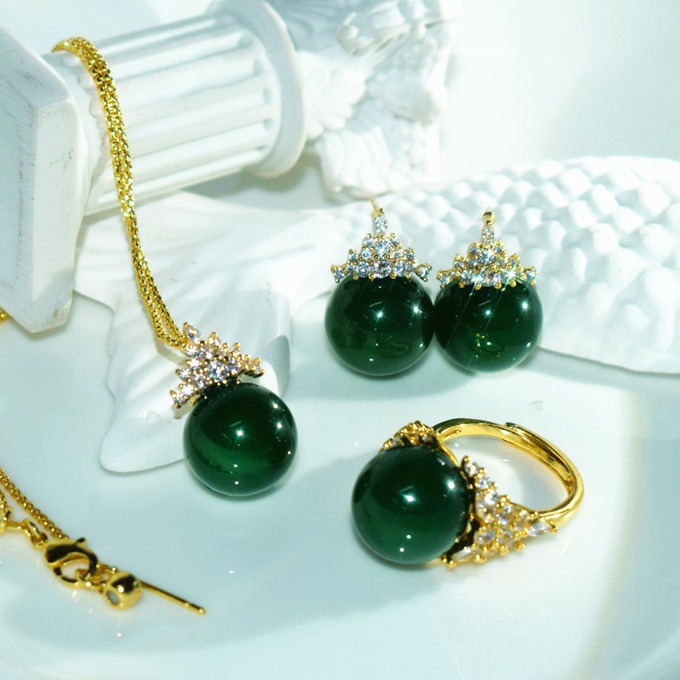 (2개) 하이 퀄리티 라운드 천연 녹색 CHALCEDONY 귀걸이 조커 클래식 녹색 CHALCEDONY 귀걸이 공장 도매 패션 새로운