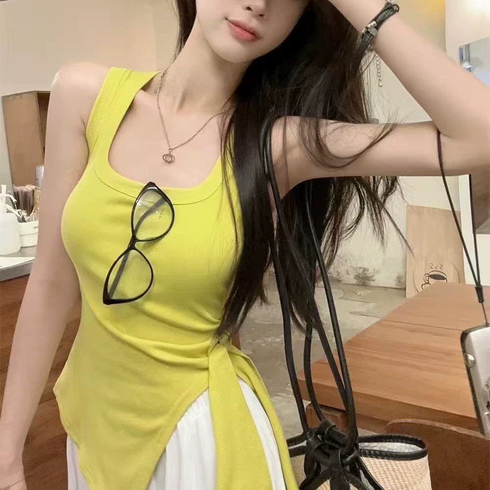 Нерегулярные ремешки на подоле с открытым камзолом жилет для женщин с нагрудным ковриком Летний новый тонкий тонкий внешний топ