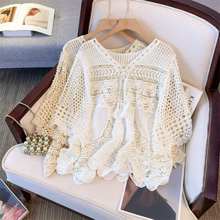 Fashionable Large Size Cut Out Lace Round Neck Knitted Top for Women 2025 Summer New Loose Three-Quarter Sleeve Top
