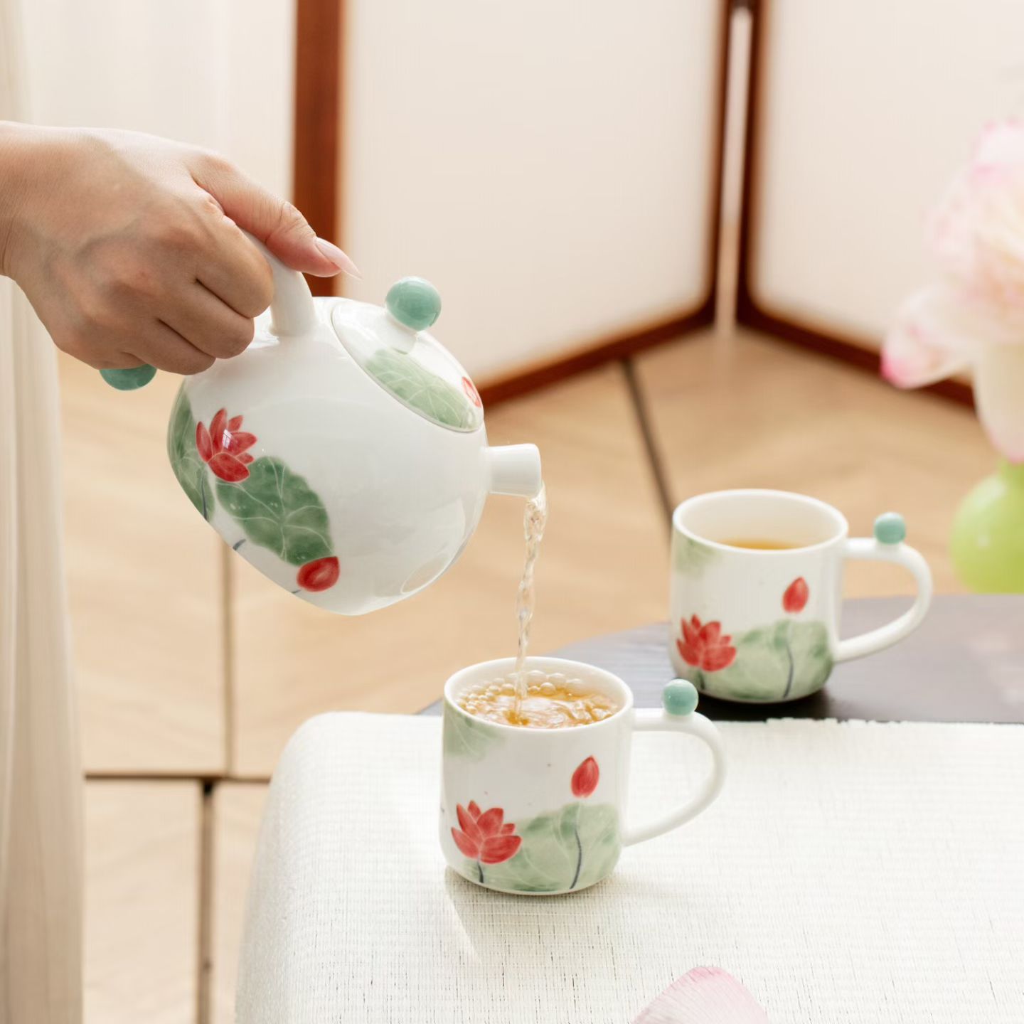 Creativo estilo chino Lotus cerámica hervidor de agua fría set taza de café de la tarde plato de oficina set de regalo taza