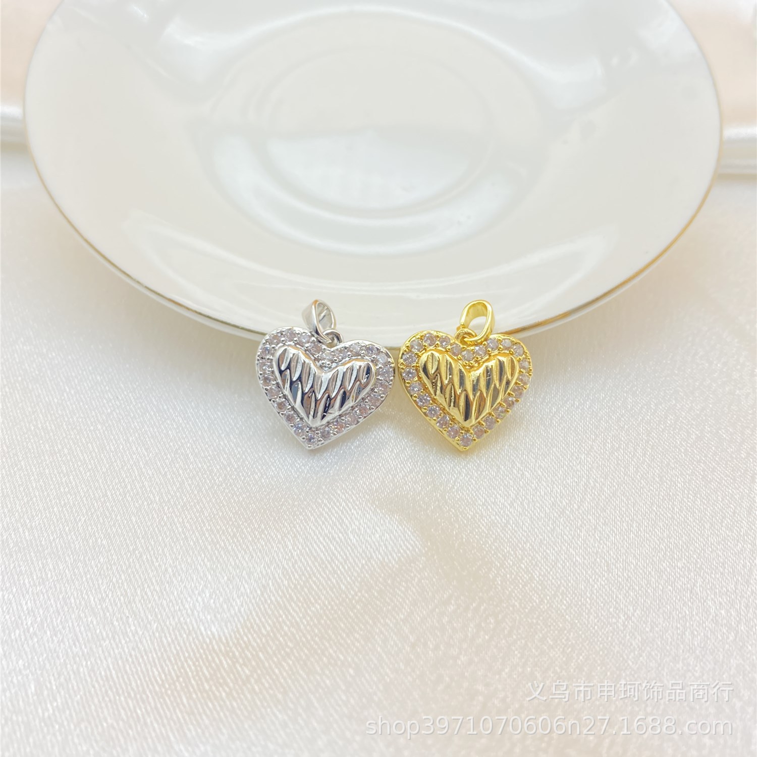fashionable neon universal brand pendant heart-shaped