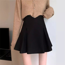 2025秋装新款裙子黑色包臀半身裙女设计感小众高腰显瘦A字裙短裙