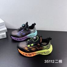 35112 ��ͯ˧���˶�Ь2025 �¿���תŦ����ͯ���������ĥ�ܲ�Ь