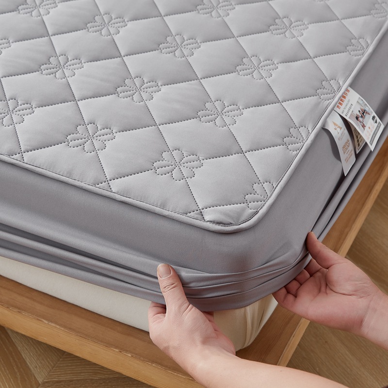 Waterproof Mattress Protector Full Coverage Quilted Mattress Cover for Babies and Toddlers Bedwetting Protection Cover for Simmons Mattress