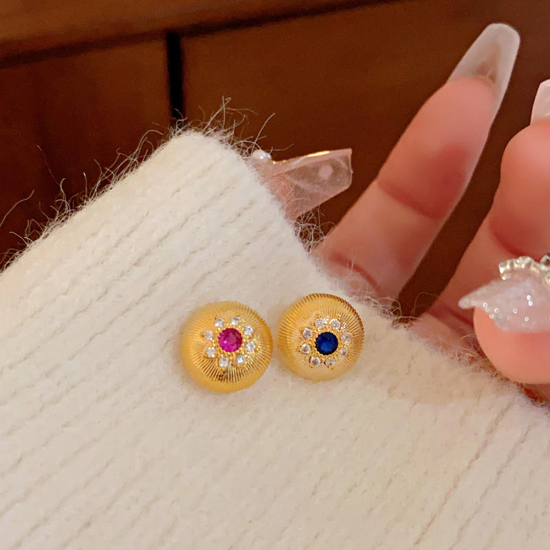 Aguja de plata, circón, diamantes, pendientes geométricos, lujo ligero, pendientes simples, de alta gama, pendientes, temperamento, pendientes de todo fósforo, mujeres al por mayor