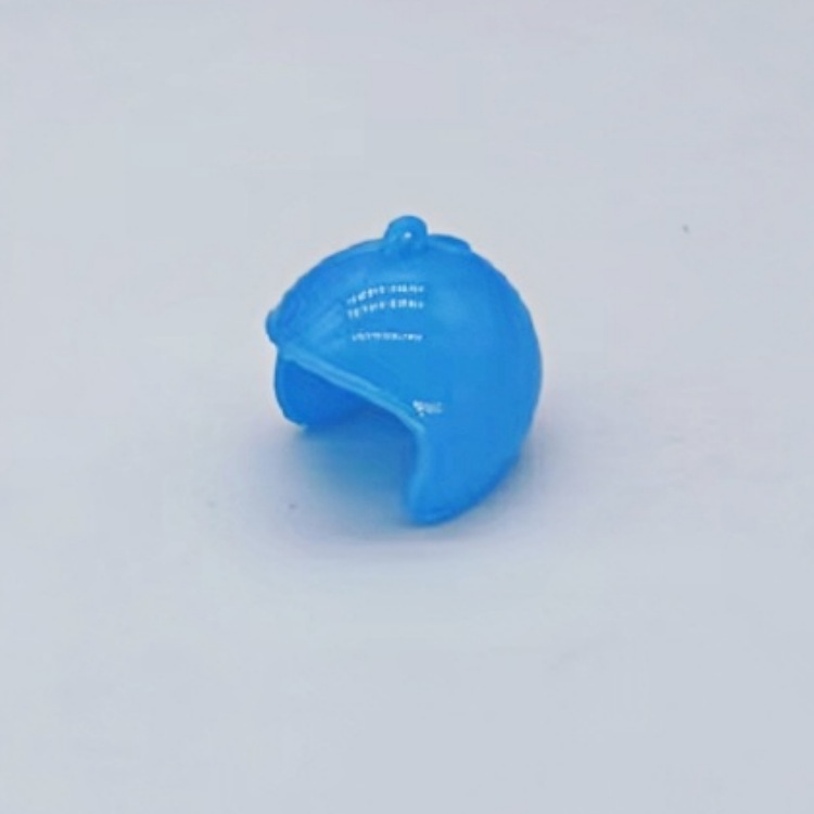 파란색 헬멧