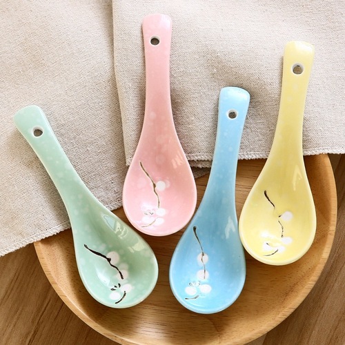 Japanese snowflake ceramic spoon household soup spoon rice spoon hotel three-curved small spoon creative tableware wholesale