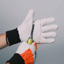 �S�Ҷ����ӹ�ţ�^��Ƥ��]��ˮ���A�ӷ�����������N�˄ڱ�����