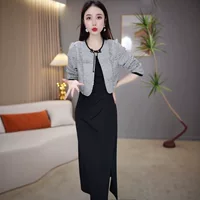 Little Xiangfeng Костюм Платье Женская Мода Мама Повседневная Тонкая Весна Два Набор Средне-Длинная Юбка