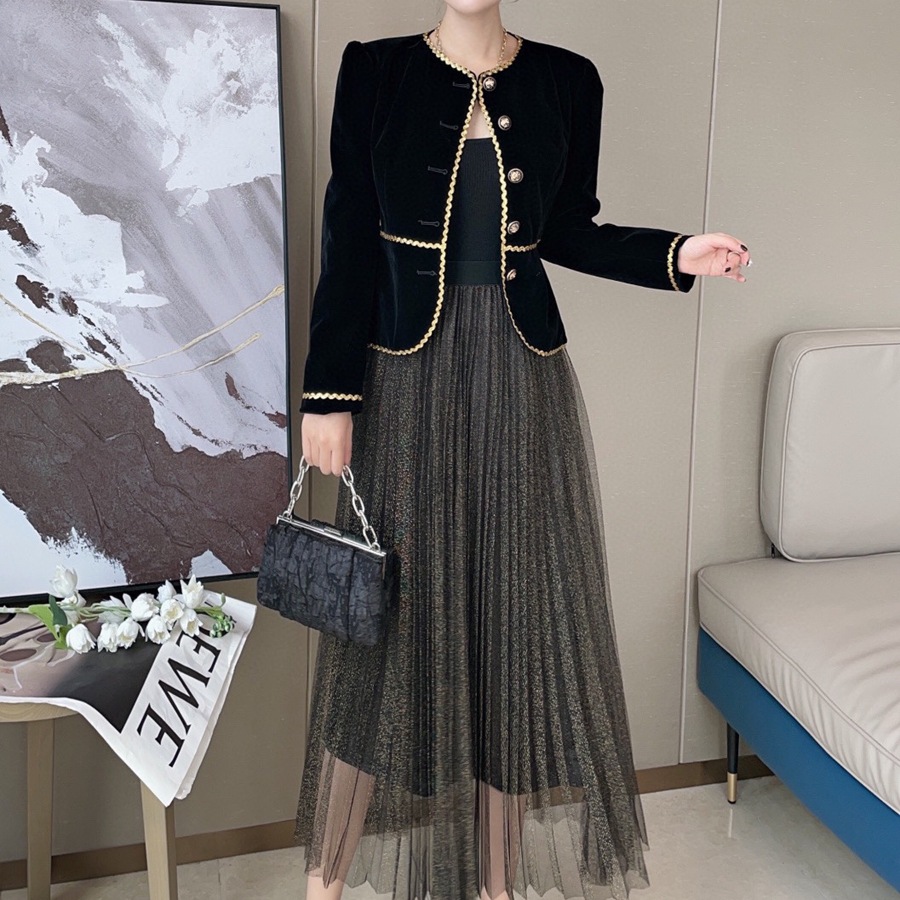 秋冬新款复古小西装短款外套两件套收腰网纱裙时尚半身裙套装