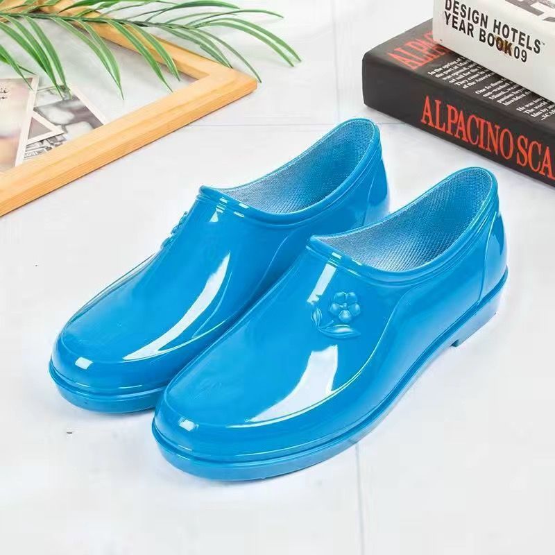 Zapatos de lluvia de cuatro estaciones para mujeres de tubo corto, zapatos de saliva poco profundos para mujeres, zapatos de goma de cocina para trabajar fuera, algodón resistente al desgaste, antideslizante