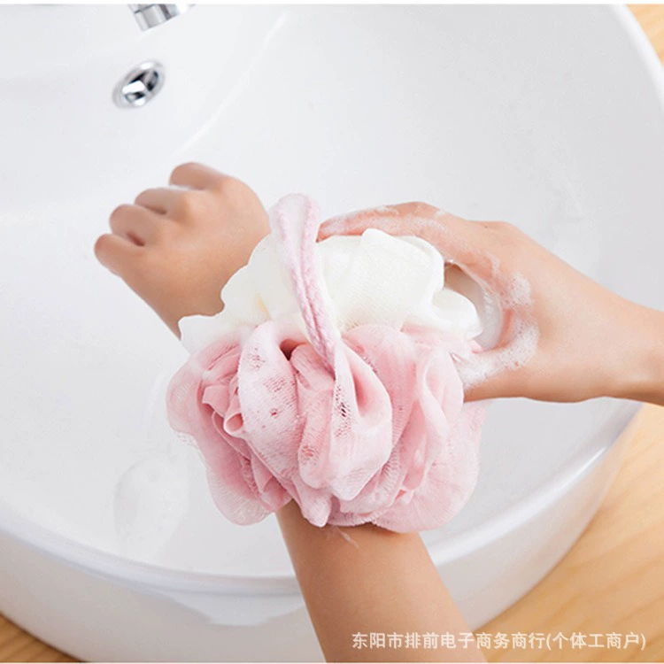 Двухцветный шарик для ванны, мягкий отшелушивающий bath продукт