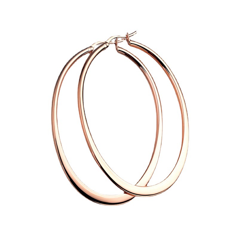 �¿�ŷ������ʱ����Բ��Ȧ  ��Լ���Ź����������Ů 122969